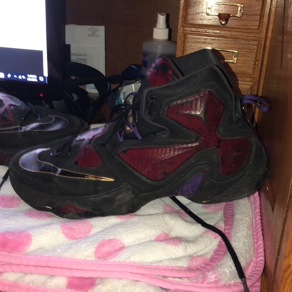 Basketball shoes size 12 - Picture 1 of 3